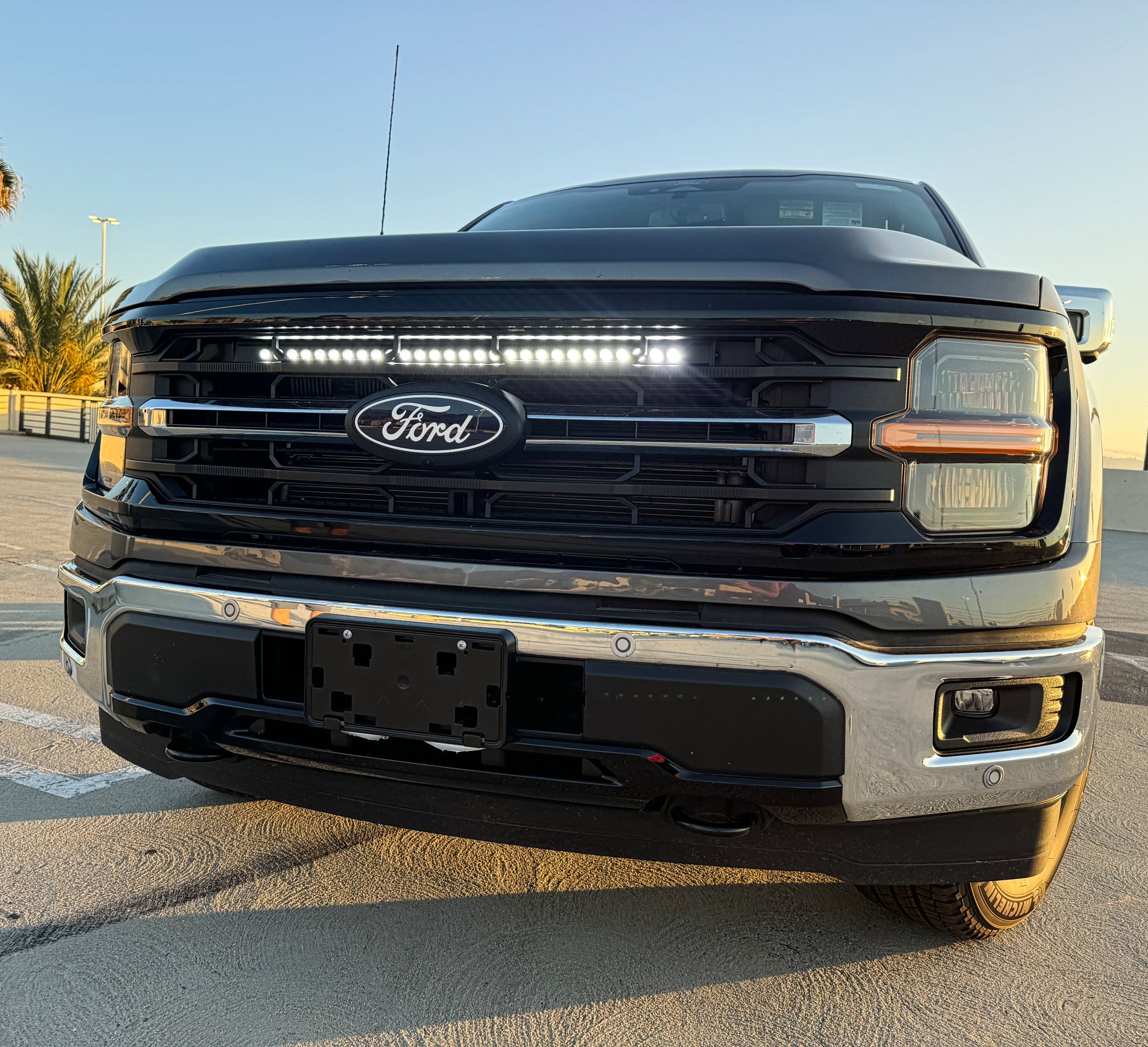 2024+ Ford F150 Single 30in Light Bar