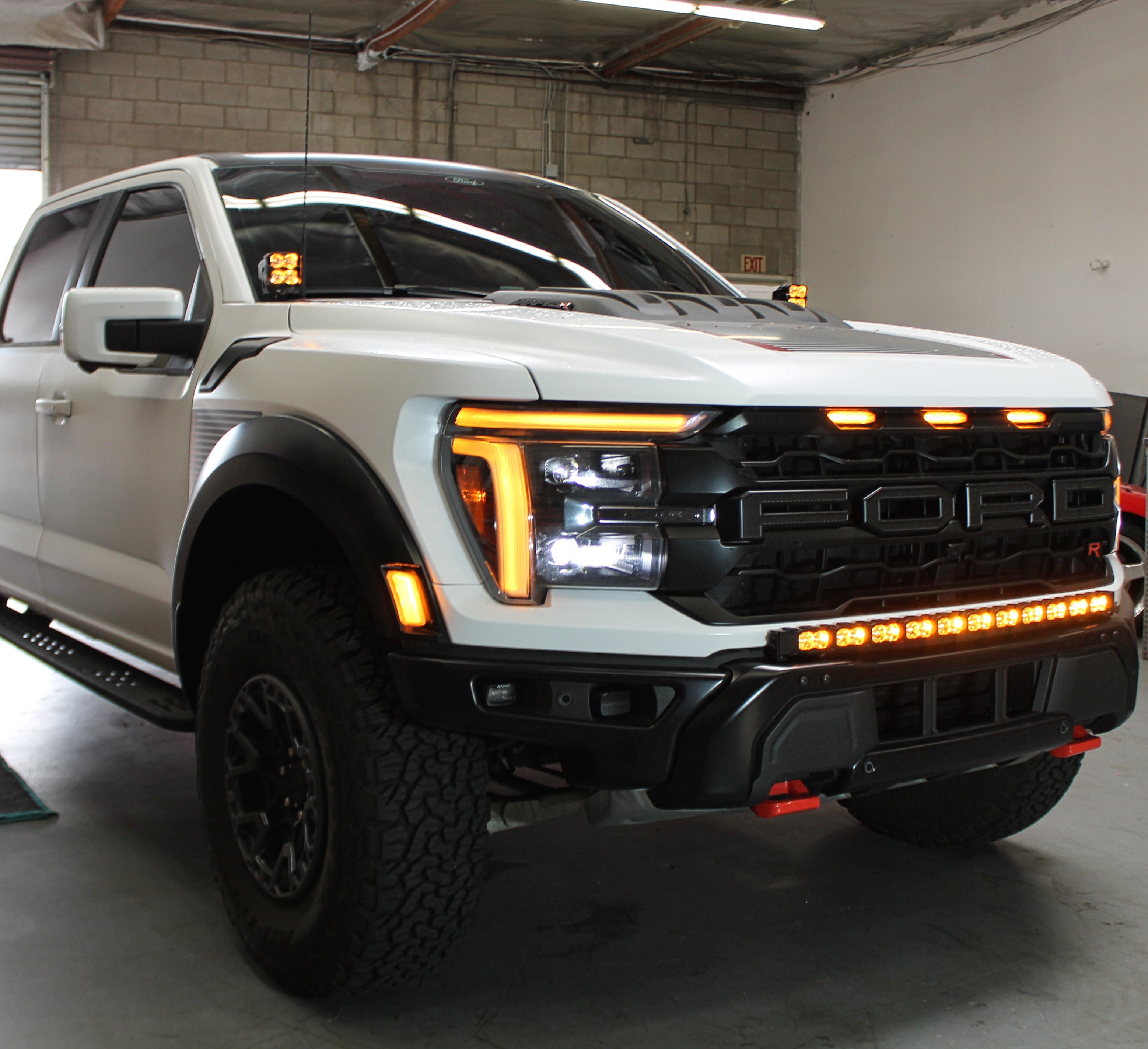 2024+ Ford Raptor Gen 3 Refresh (Modular Bumper) 40in Light Bar - PRO