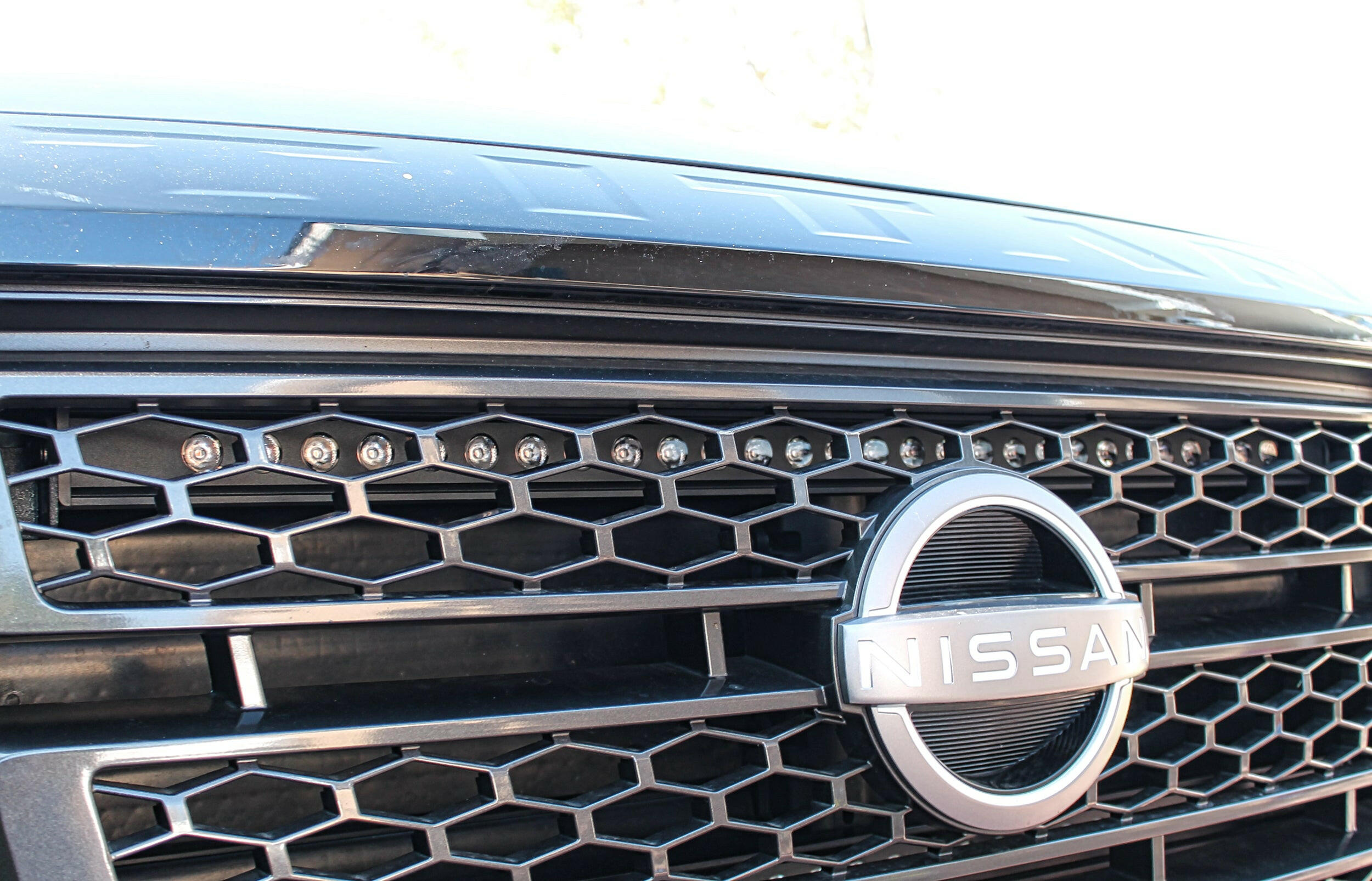 2017+ Nissan Titan Single 30in Light Bar