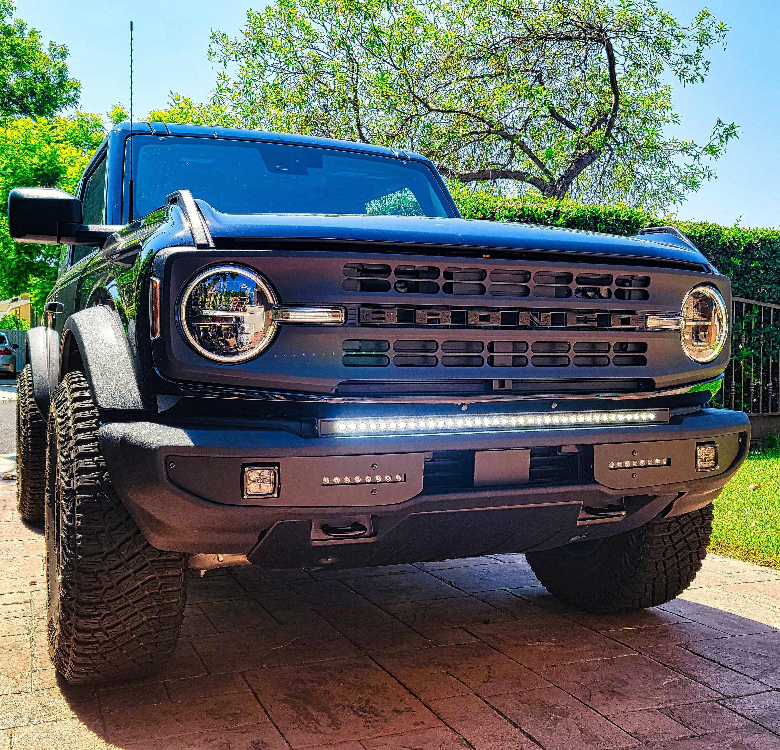 2021+ Ford Bronco Standard Bumper 40in Light Bar - Slim
