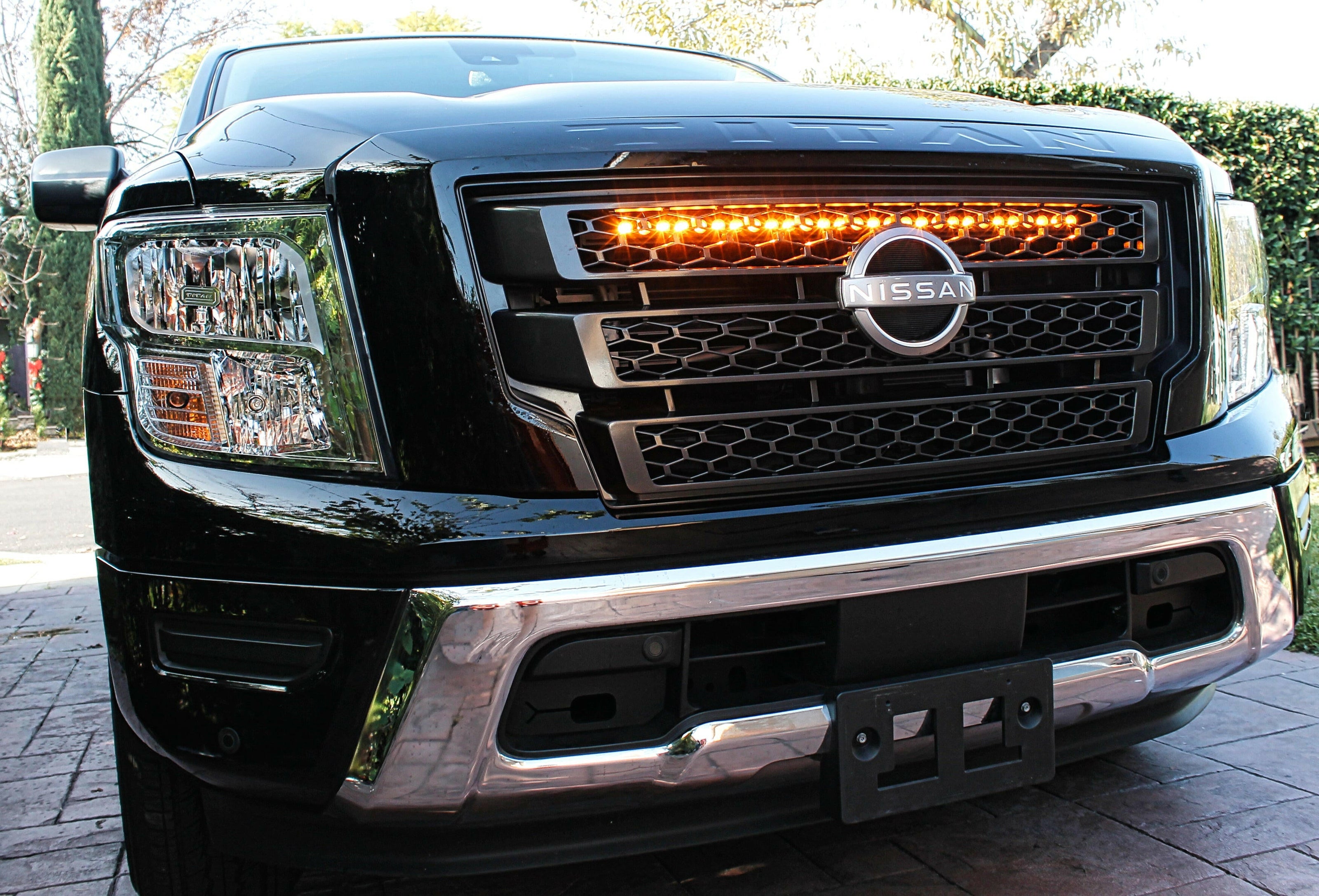 2017+ Nissan Titan Single 30in Light Bar