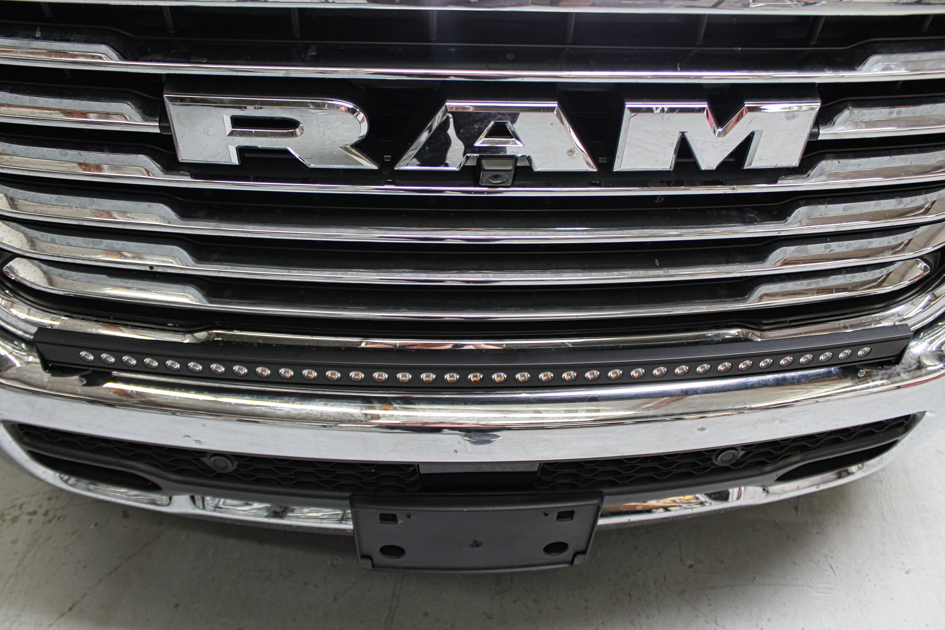 2025+ RAM 1500 40in Light Bar - Slim