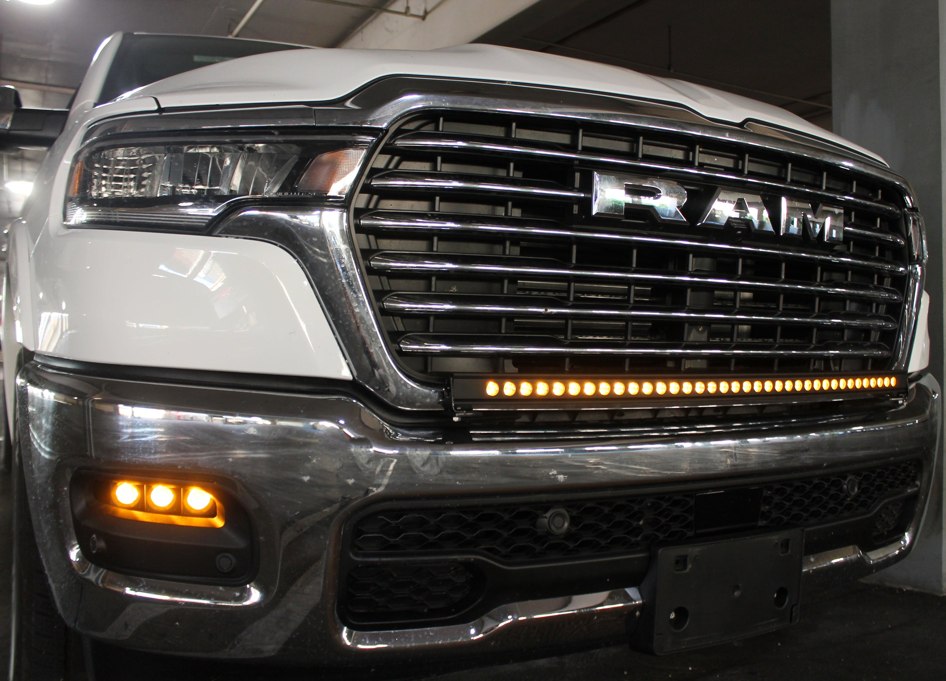 2025+ RAM 1500 40in Light Bar - Slim