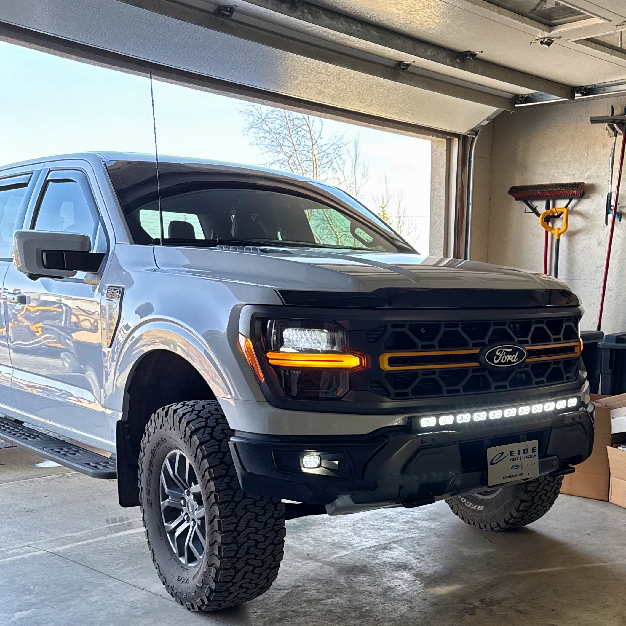 2024+ Ford F150 Tremor (Modular Bumper) 40in Light Bar - PRO