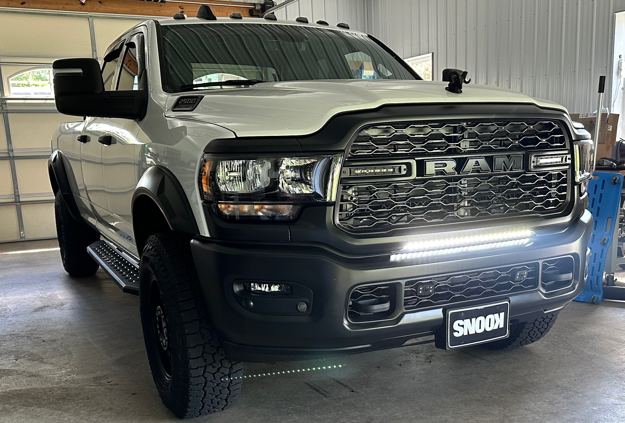 2019-2024 RAM 2500/3500 30in Light Bar